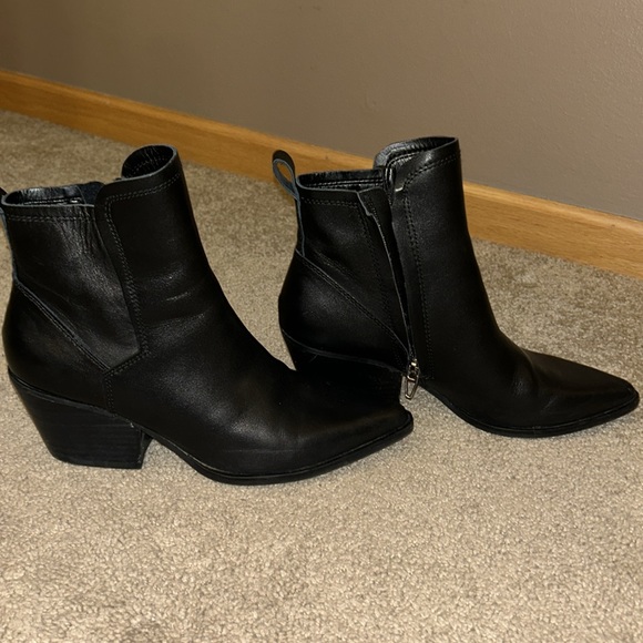 Dolce Vita Boots - Picture 3 of 10
